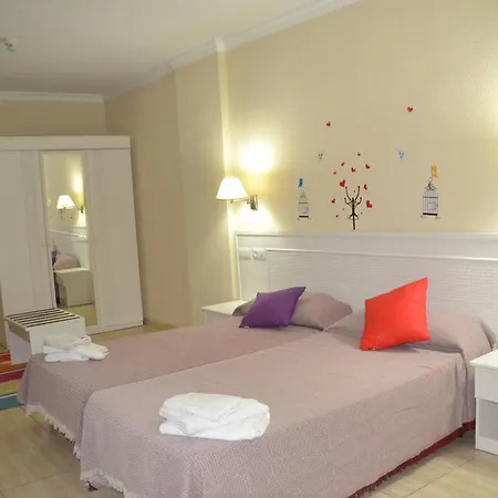 Palmeras Avenida Apartment